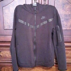 Nike Tech Fleece Boys hoodie size x-large